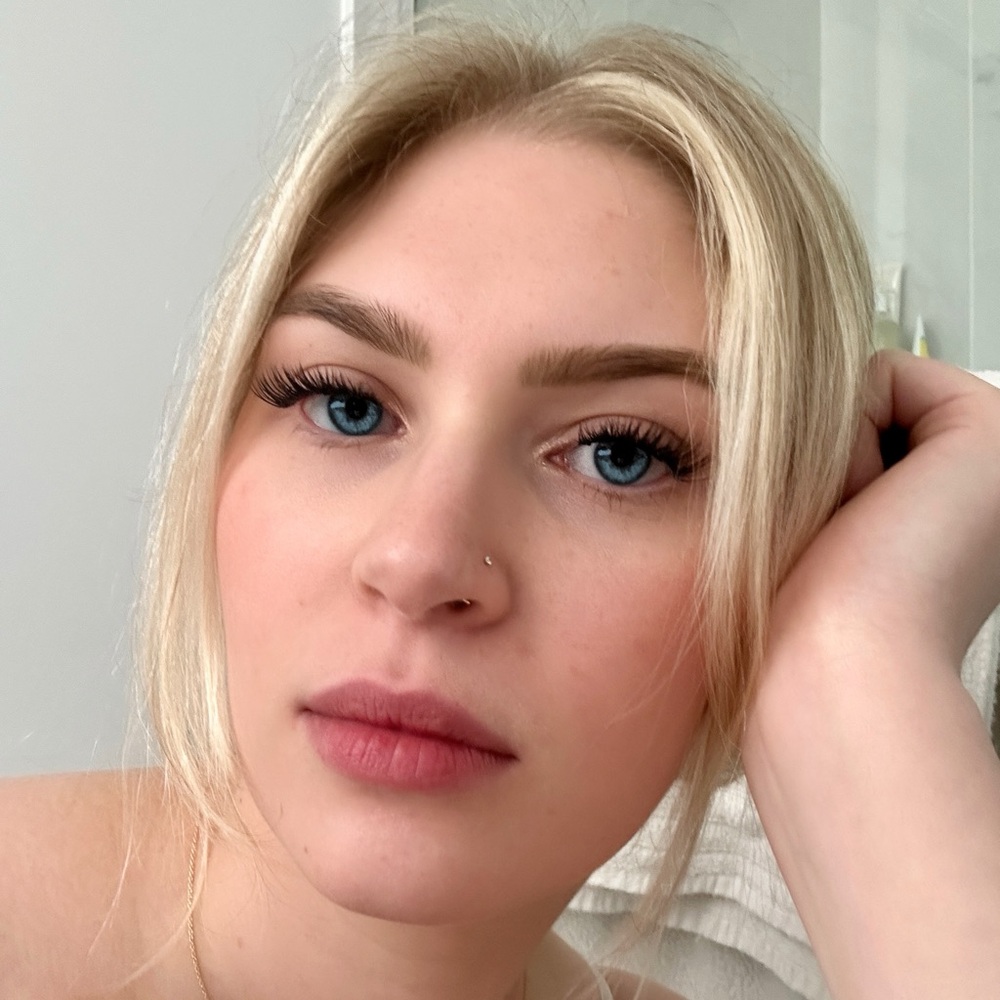 Meet your Posher, Elana